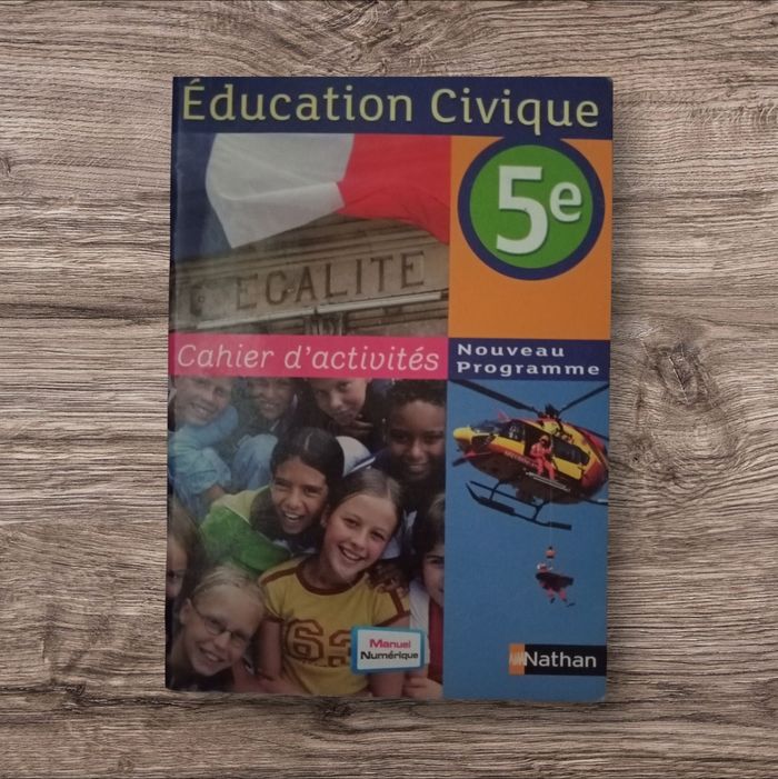 Éducation civique ( 5 e)