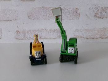 Locomotives / trains / Véhicules / camion Thomas et ses amis (32)