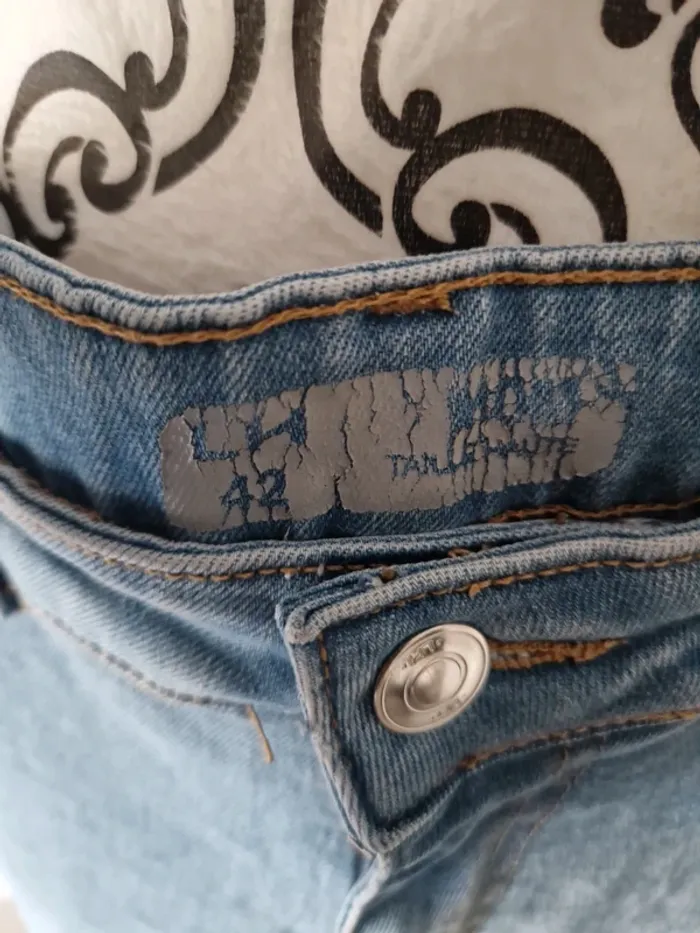 Jean taille 42 bleu clair taille haute - photo numéro 2