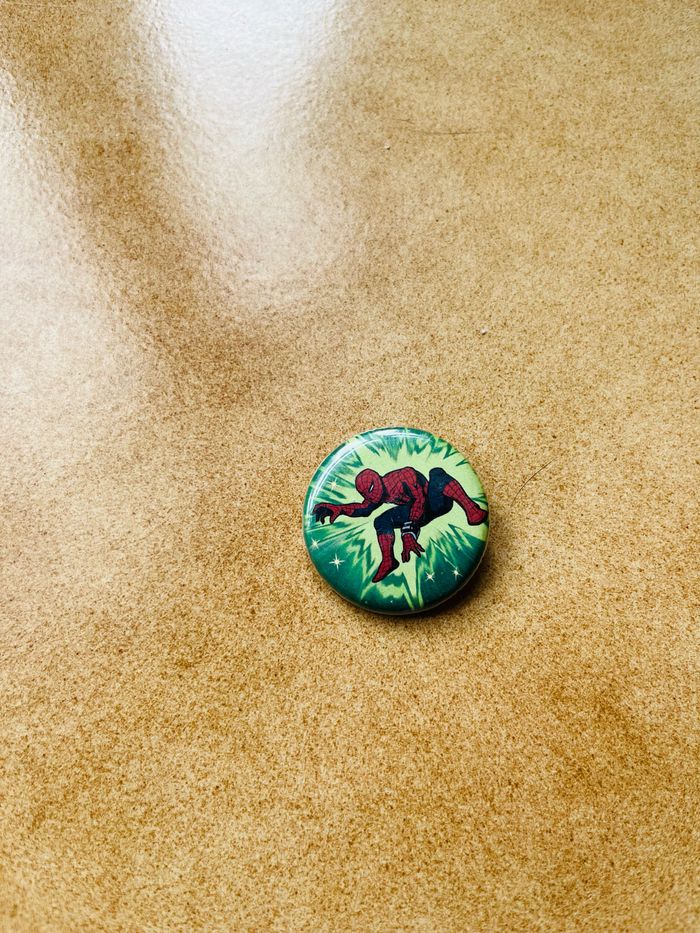 Petite broche Spiderman