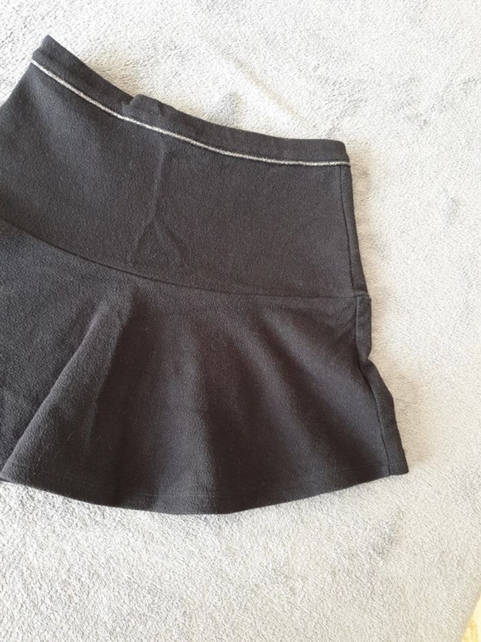 Jupe noir 10 ans - photo numéro 3