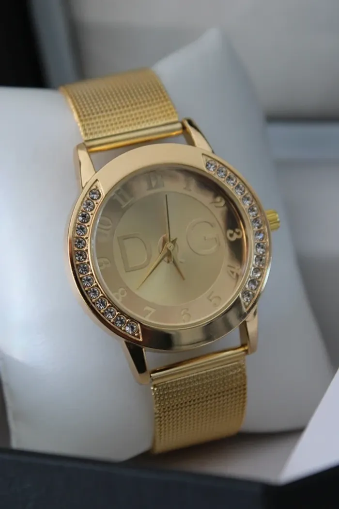 Montre chic dorée DQG - photo numéro 2
