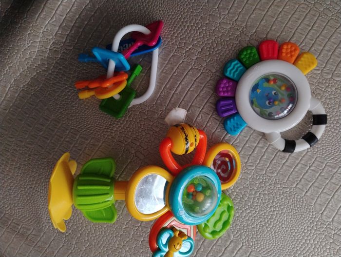 Lot de plusieurs jouets éveil bébé - photo numéro 5