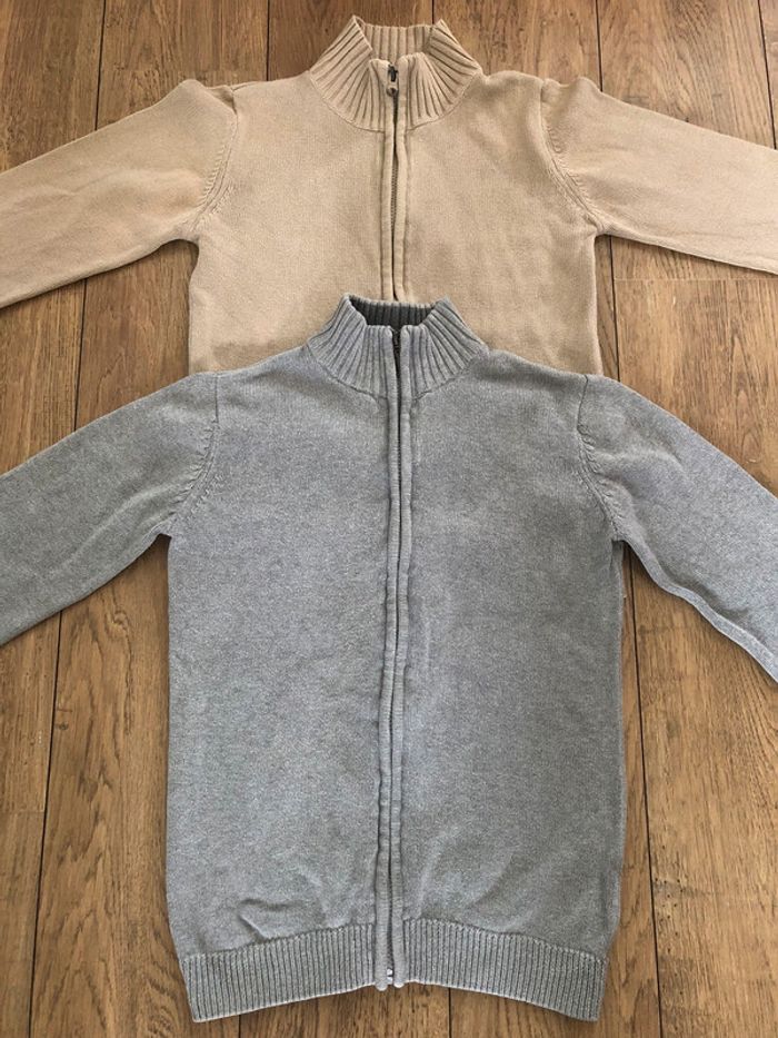 Gilets (un avec trou) - photo numéro 2