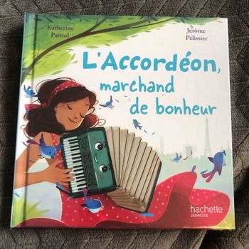 Livre l accordéon marchand de bonheur