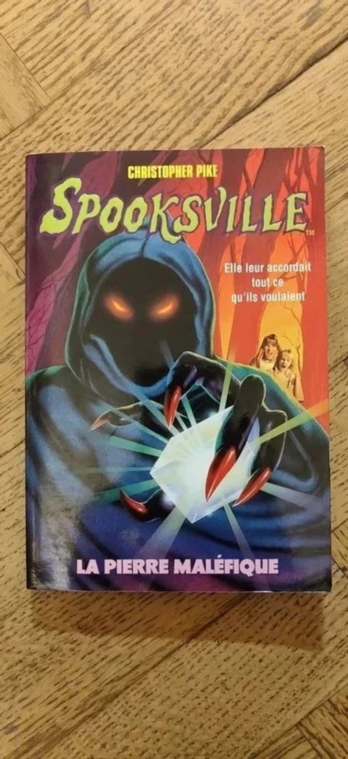 Neuf Livre - Spooksville La pierre maléfique