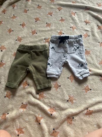 2 survêtements 1 mois