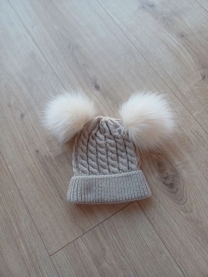 Bonnet double pompons