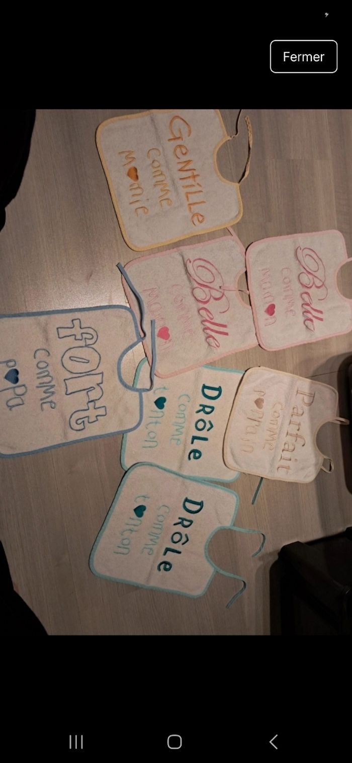 Lot de bavoir