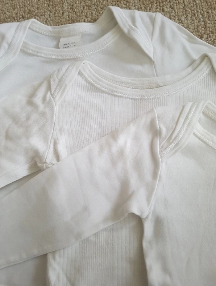 Lot de 3 T-shirts blancs, 12 mois - photo numéro 2