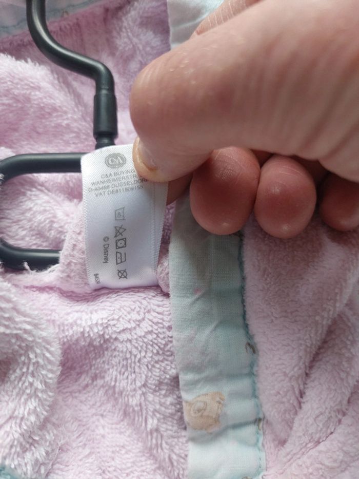 Peignoir Disney C&A taille 24 - 36
mois (92 cm) - photo numéro 4