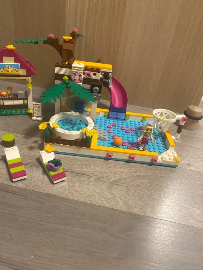 Lego Friends 41008 la piscine d’heartlake city - photo numéro 3