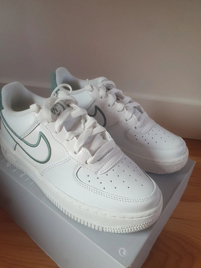Nike Air Force " Nike Athletics" (36) - photo numéro 5
