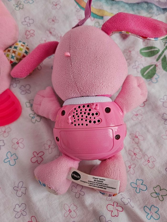 Peluches interactives croc hippo et chant toutou - photo numéro 5