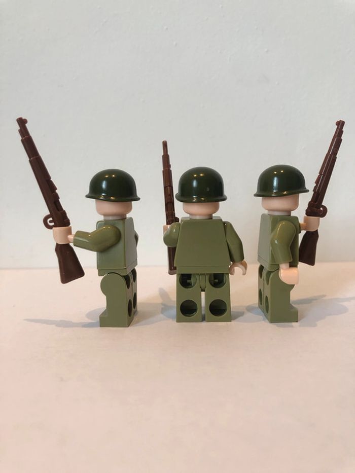 Figurine type lego 4 GI américains 2ème guerre mondiale. Soldats - photo numéro 2