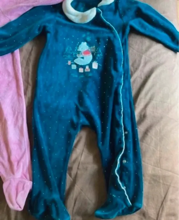 Lot 4 pyjama bébé hiver 18 mois - photo numéro 2