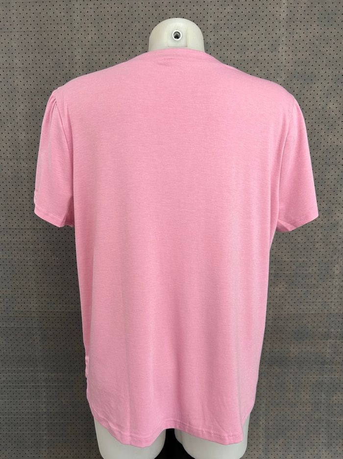 Haut rose à manches courtes avec boutons M - photo numéro 2