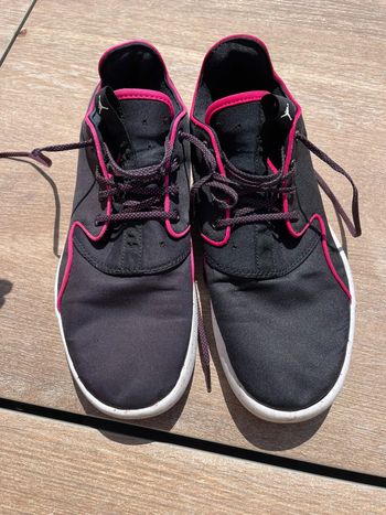Baskets Jordan Nike t40