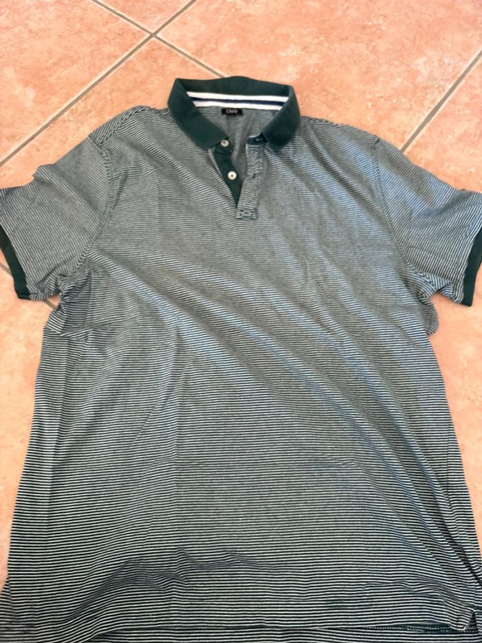 Polo vert à rayure