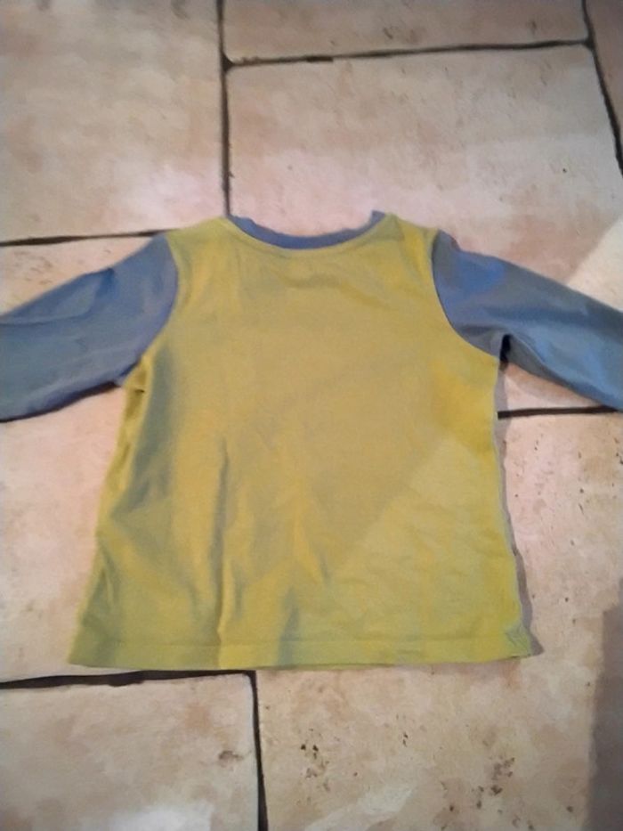 Lot de 4 t-shirts taille 24 mois - photo numéro 2