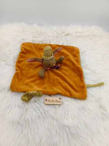 Doudou plat lapin orange Les tartempois Moulin Roty