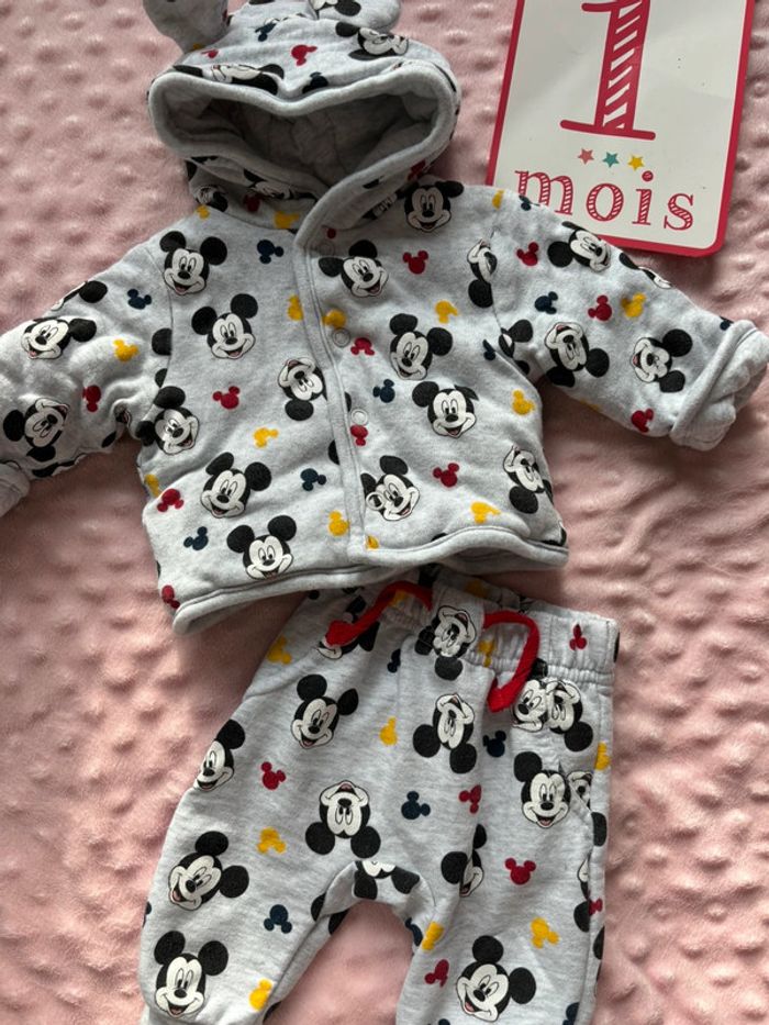 Ensemble hiver Mickey 1 mois - photo numéro 2