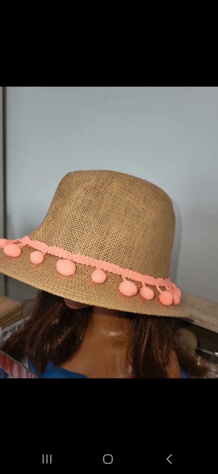 Chapeau pompon orange - photo numéro 3