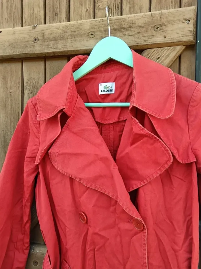 Trench rouge Lacoste vintage - photo numéro 2