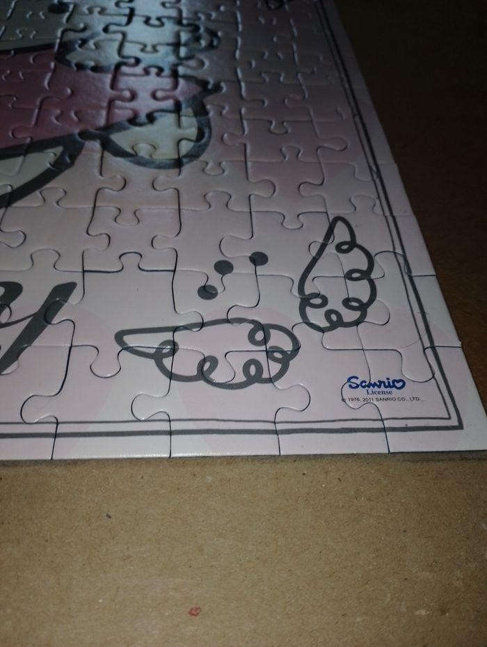 Puzzle Hello Kitty 200 pièces TBE Complet - photo numéro 9