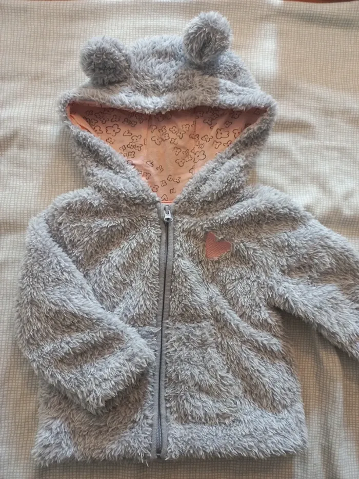 Gilet à capuche 2-4 mois
