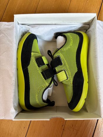 Baskets scratch barefoot