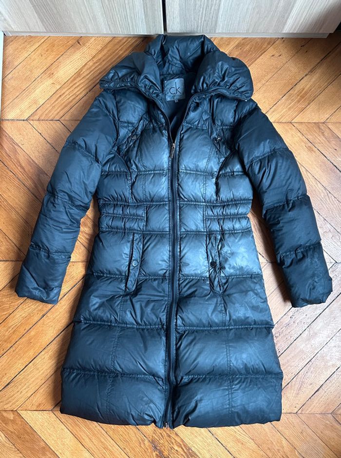 Magnifique doudoune Calvin Klein Très chaude et agréable Taille L - photo numéro 2
