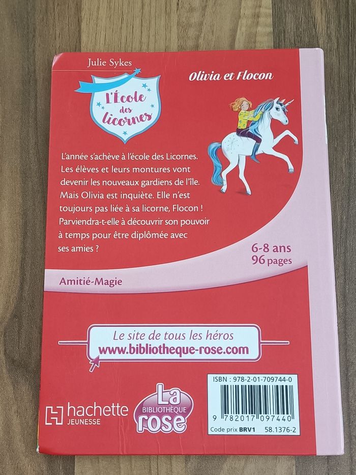 Livre École des licornes 🦄 tome 6 Olivia et Flocon - photo numéro 3