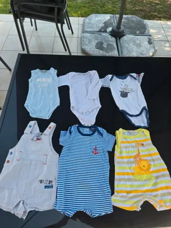 Lot combinaisons et bodies 3 mois