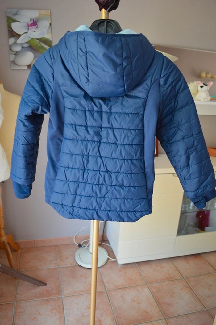 Doudoune Decathlon bleu taille 8 ans / 128 cm - photo numéro 4
