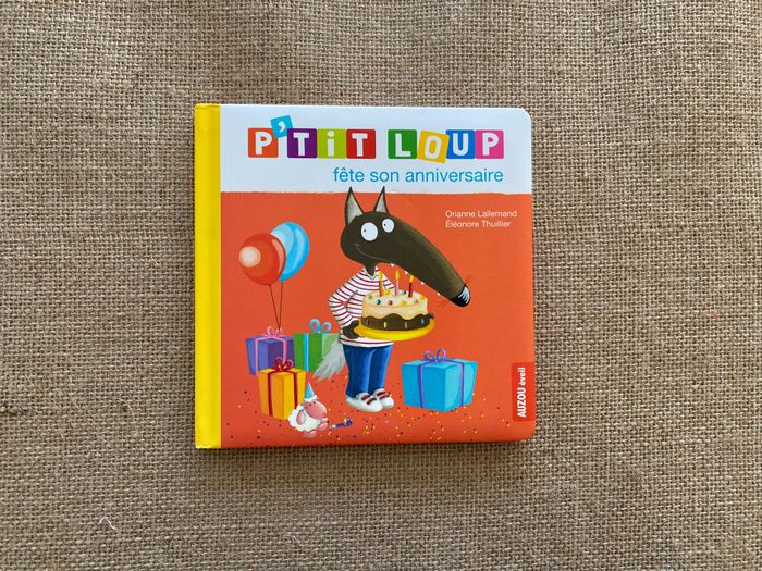 Livre p'tit loup fête son anniversaire Auzou