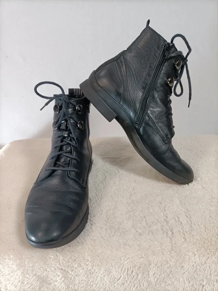 Boots Mephisto taille 8 US / 38,5 FR /