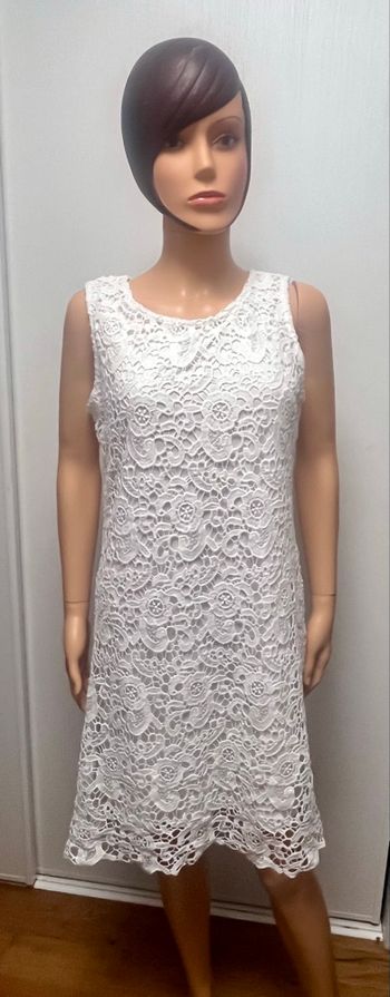 Robe blanche dentelle blanc du Nil 