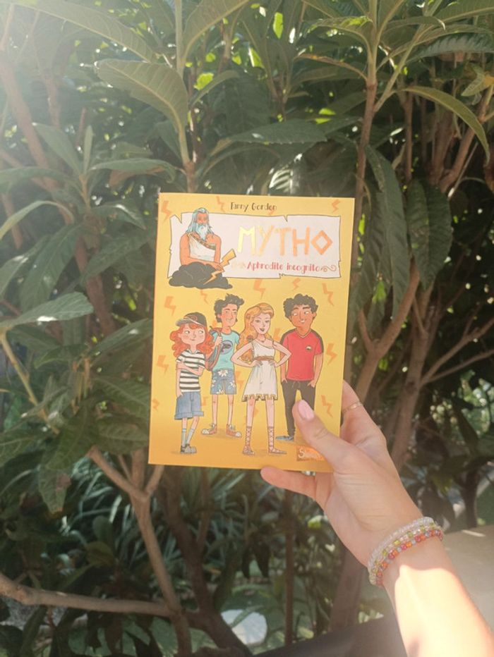Livre Mytho Aphrodite incognito de Fanny Gordon