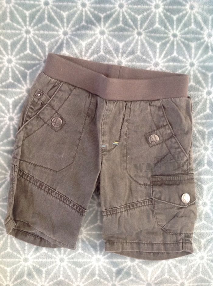 Short Alphabet vert - 9 mois