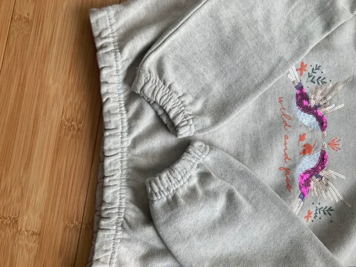 6 ans - Set 5 pièces - 4 sweat et 1 pantalon - photo numéro 7