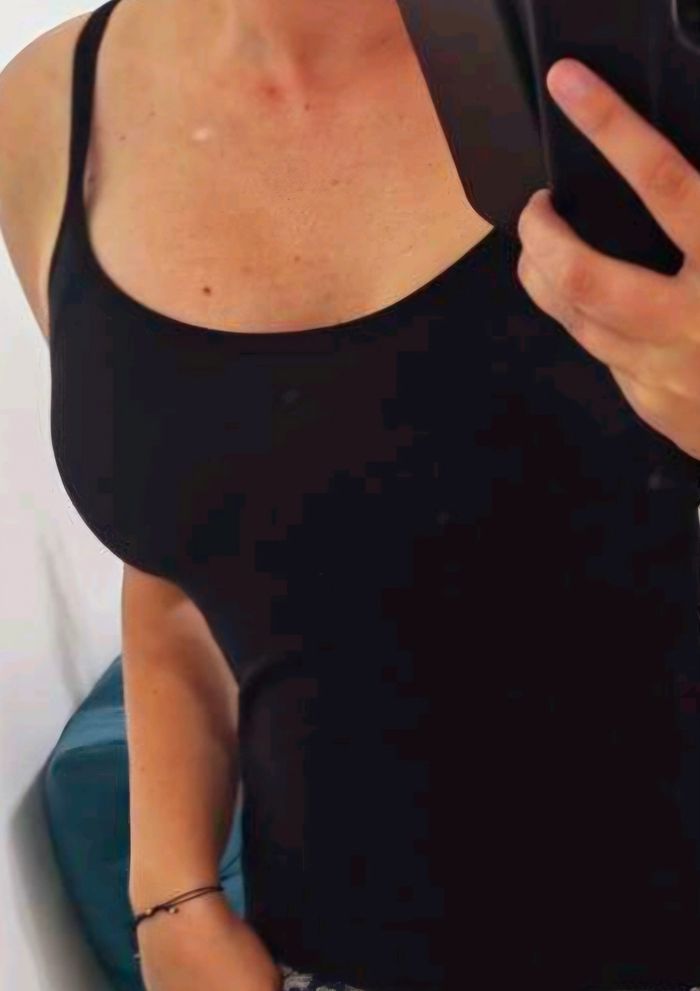 Débardeur avec brassière integrée - photo numéro 4