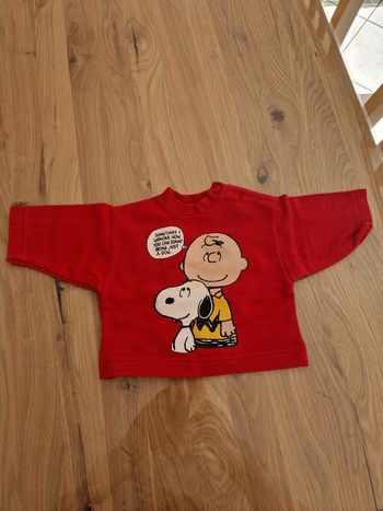 Sweat  rouge snoopy 3 mois