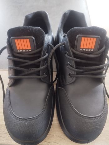 Chaussures Ergos sécurité T43