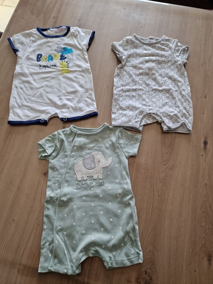 Lot de combishorts 3 mois