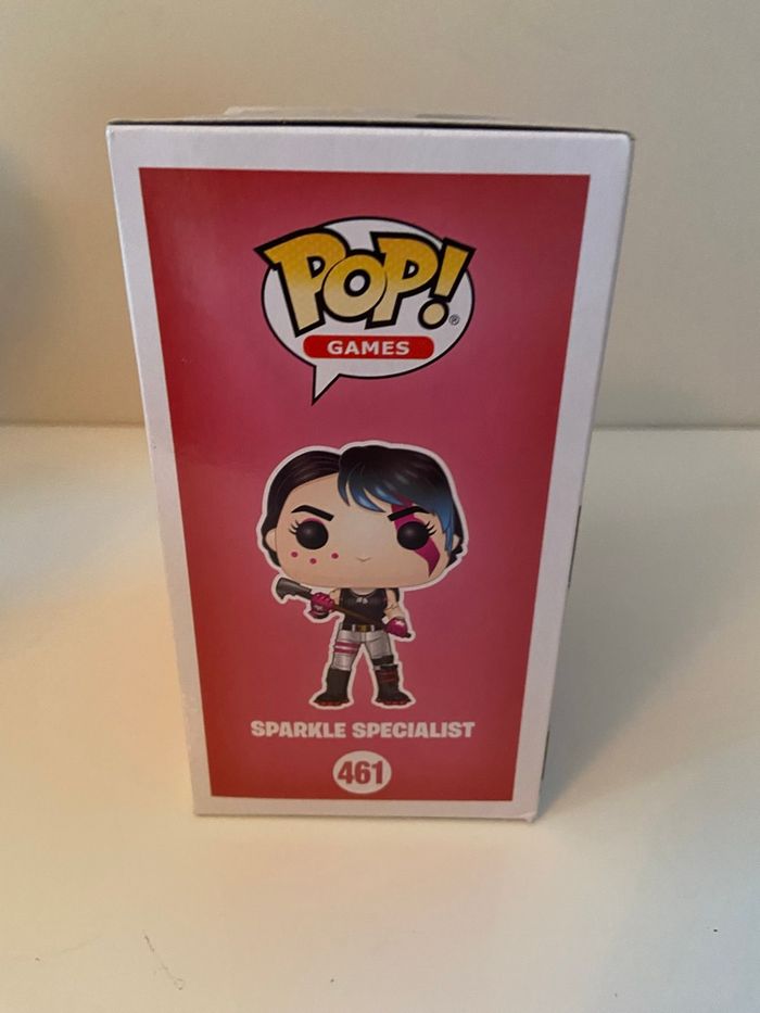 POP FORTNITE SPARKLE SPECIALIST 461 - photo numéro 2