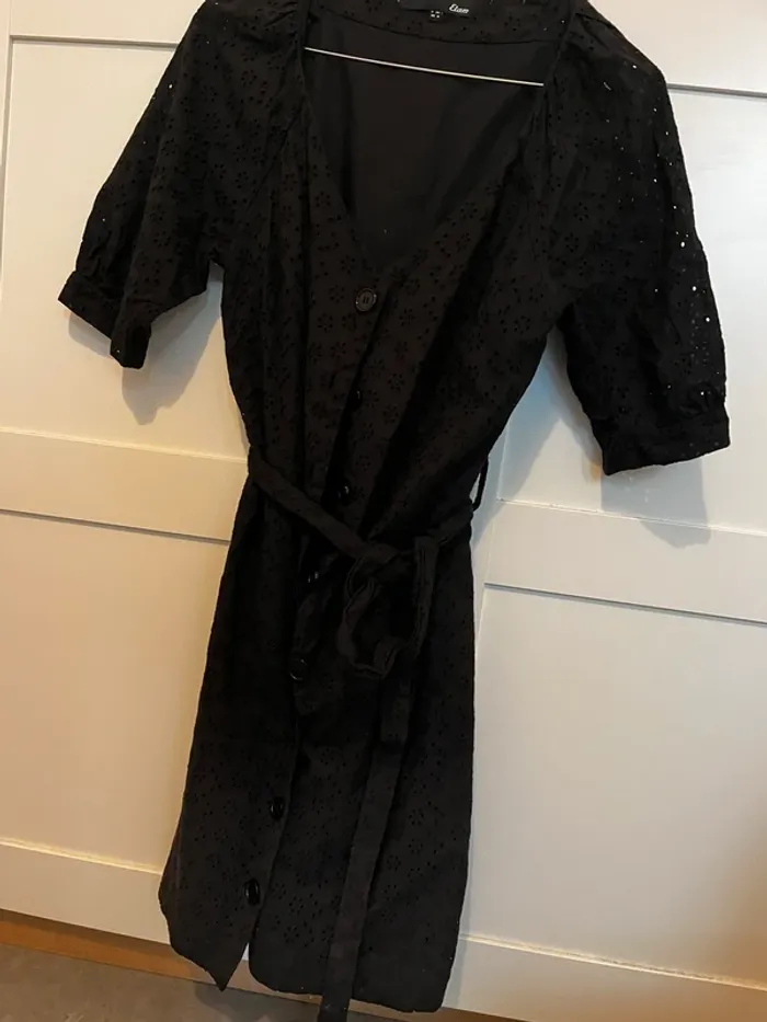 Robe dentelle broderie anglaise - photo numéro 4