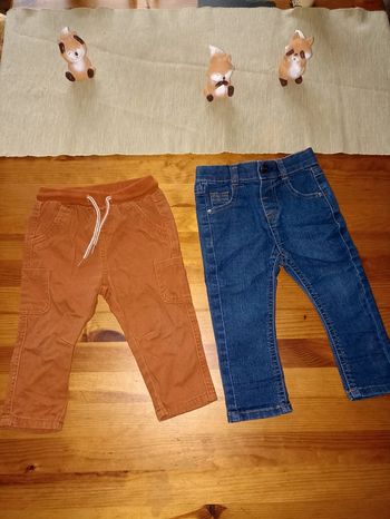 Lot 2 pantalons 12 mois