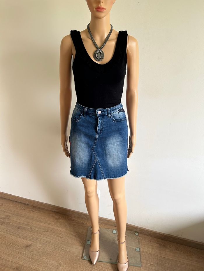Jupe bleue marine en jean La Mode est à Vous taille 38 jamais portée - photo numéro 3