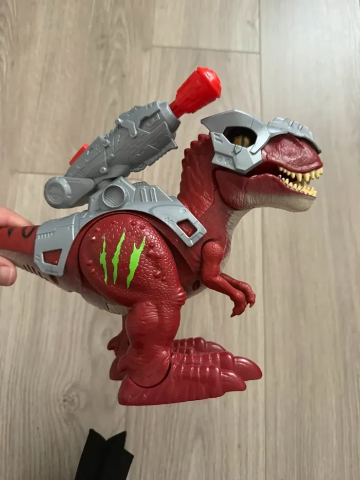 2 dinosaures combat - photo numéro 5